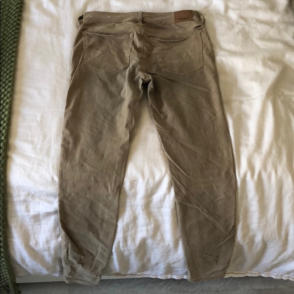 American Eagle Khaki Skinny Jeans - Picture 2 of 4